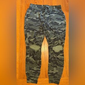 Express OneEleven Camouflage Ripped Joggers